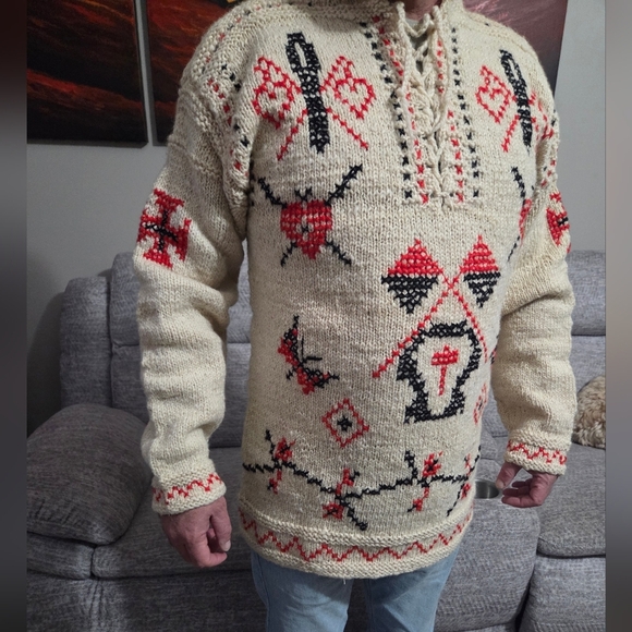 Camisola Poveira – Vintage Portuguese Fisherman Wool Sweater, Handmade - Picture 15 of 16